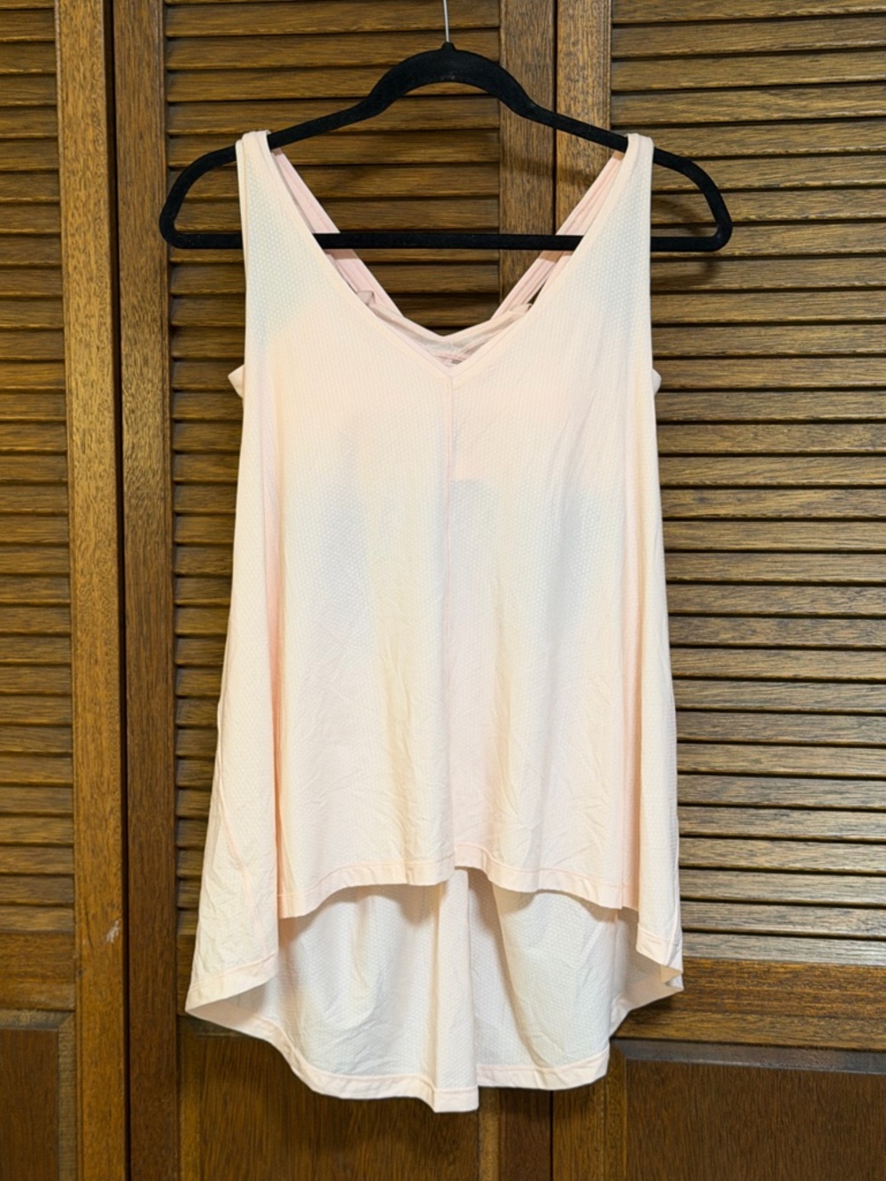 Lululemon Light Pink Sleeveless V-Neck Women’s Tank Top